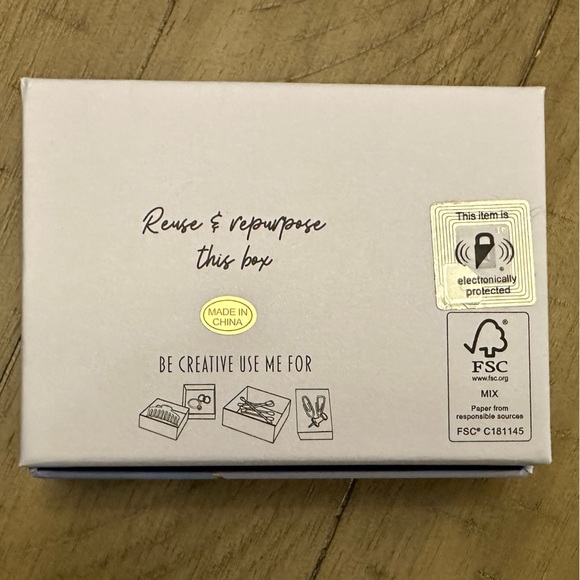 House of Harlow 1960 double hoop gold/silver earrings. Lead safe. Nickel free - Picture 4 of 4